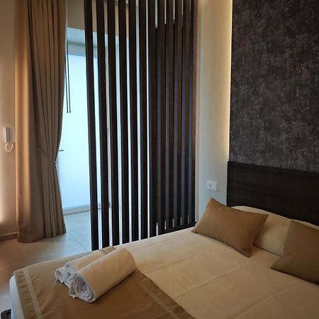 Shanti Rooms & Apartments Castello Bacoli Dış mekan fotoğraf